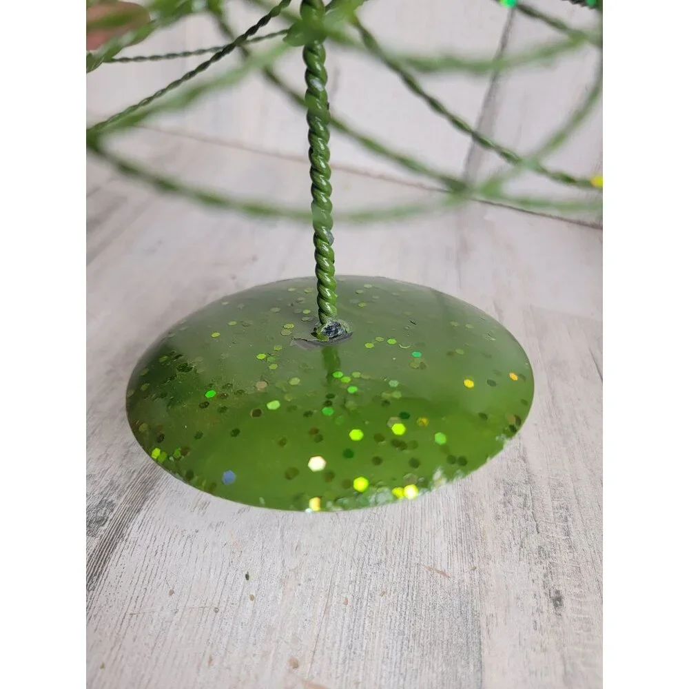 Pier 1 Imports metal wire Xmas star tree decor‎